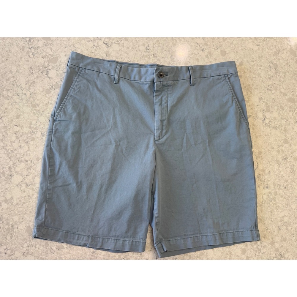 Izod Saltwater Mens Chino Shorts Blue 38 Waist 9.5 Inseam Flat Front Stretch